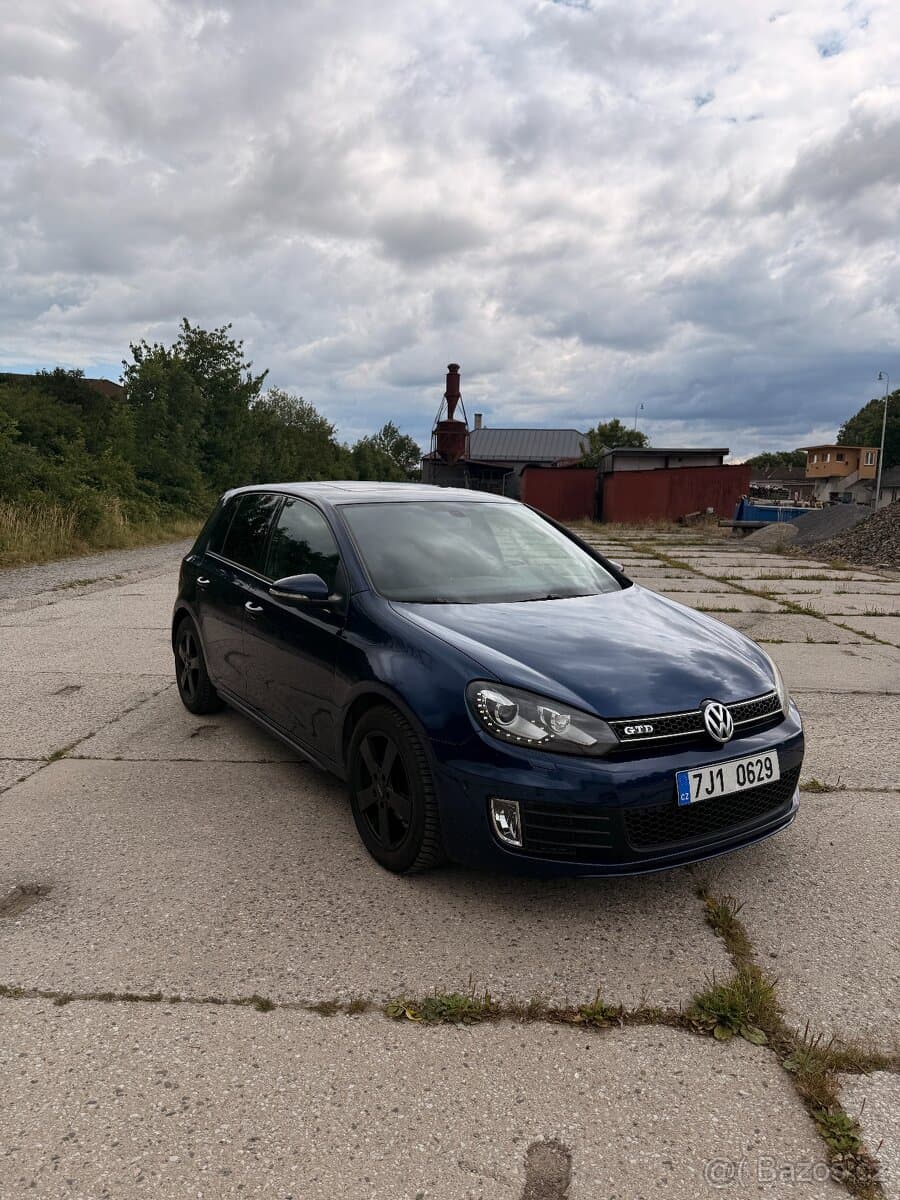 2012 Volkswagen GOLF