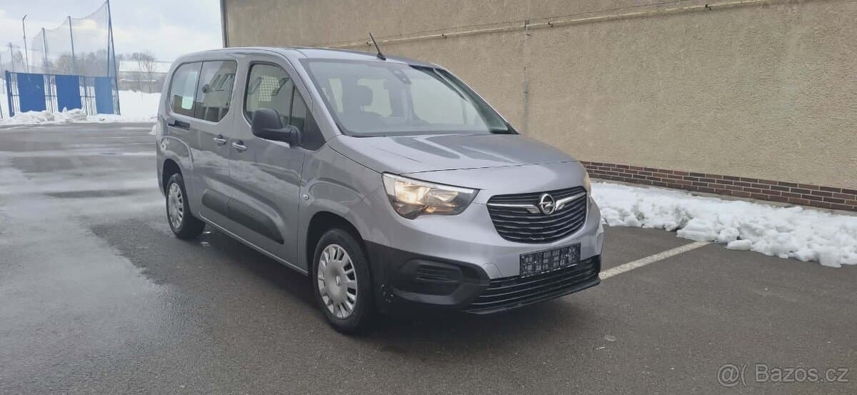 2022 Opel COMBO