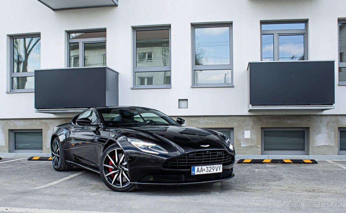 2017 Aston Martin DB11