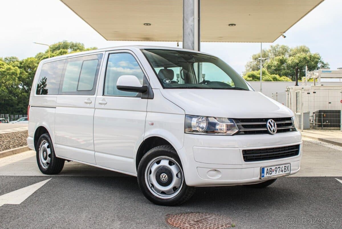 2012 Volkswagen CARAVELLE
