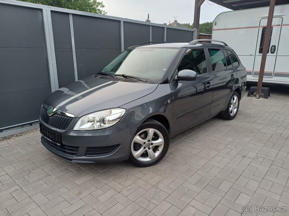 2011 Škoda FABIA