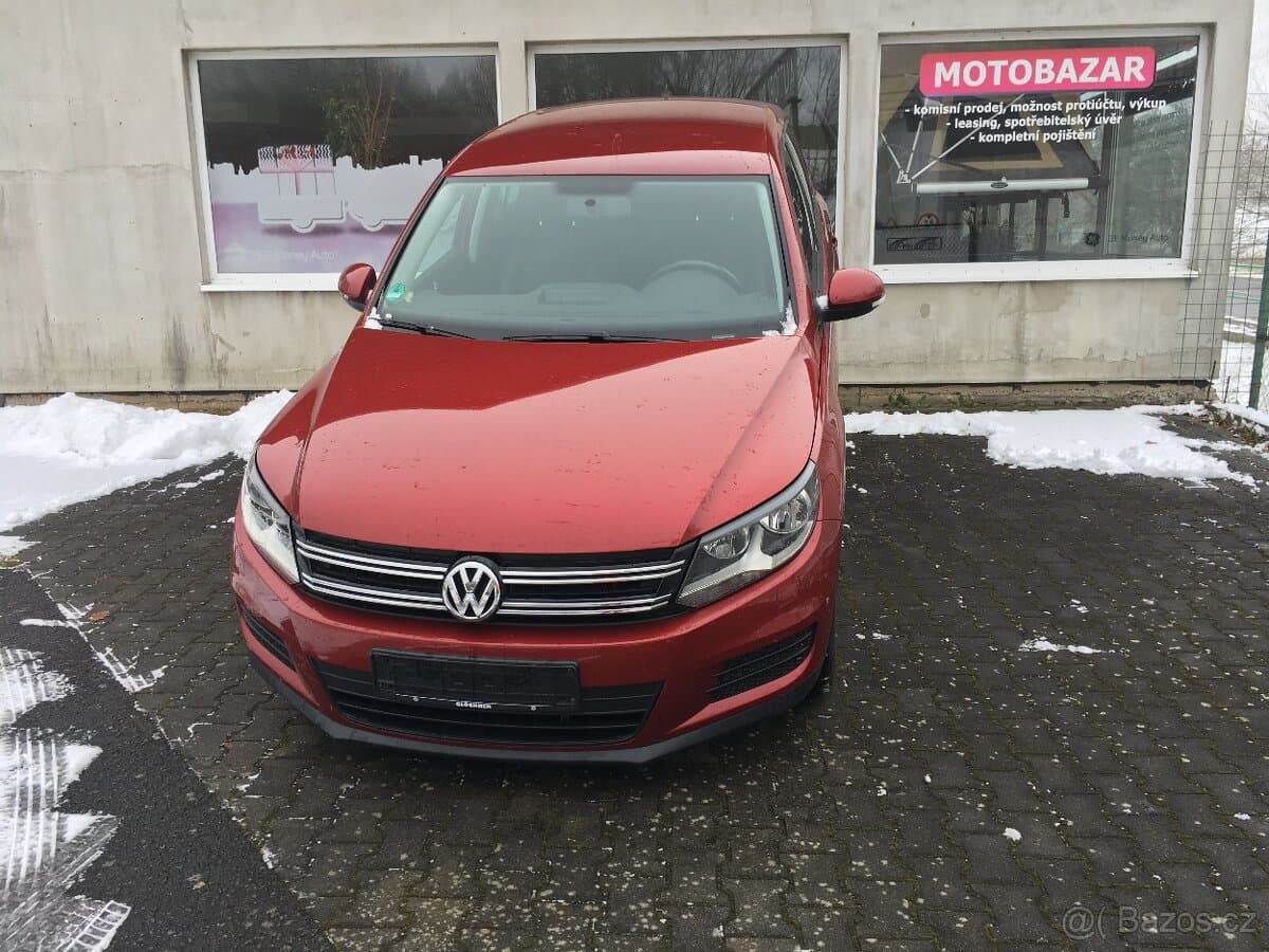 2012 Volkswagen TIGUAN