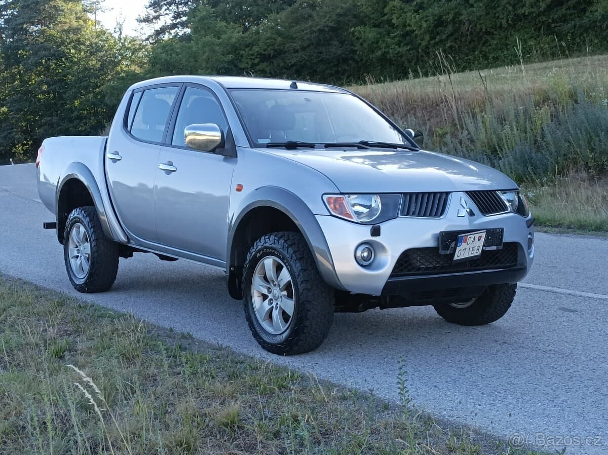 2009 Mitsubishi OSTATNÍ
