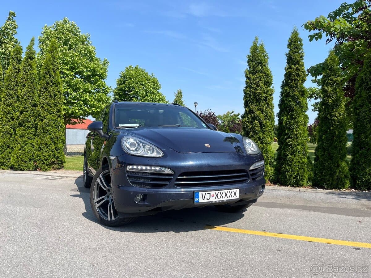2012 Porsche CAYENNE
