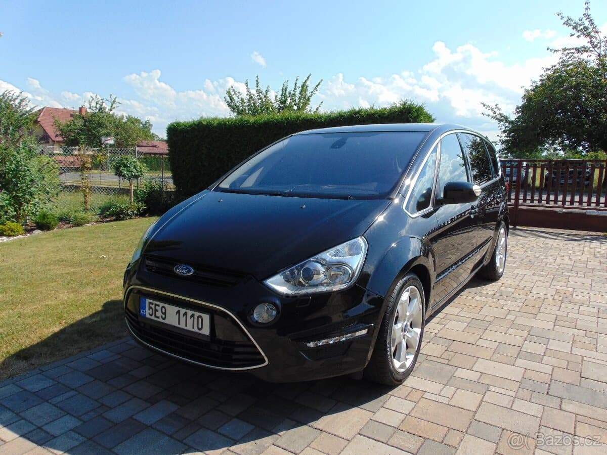 2013 Ford S-MAX