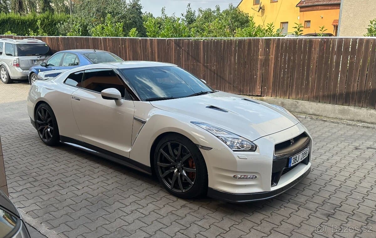 2014 Nissan GT-R