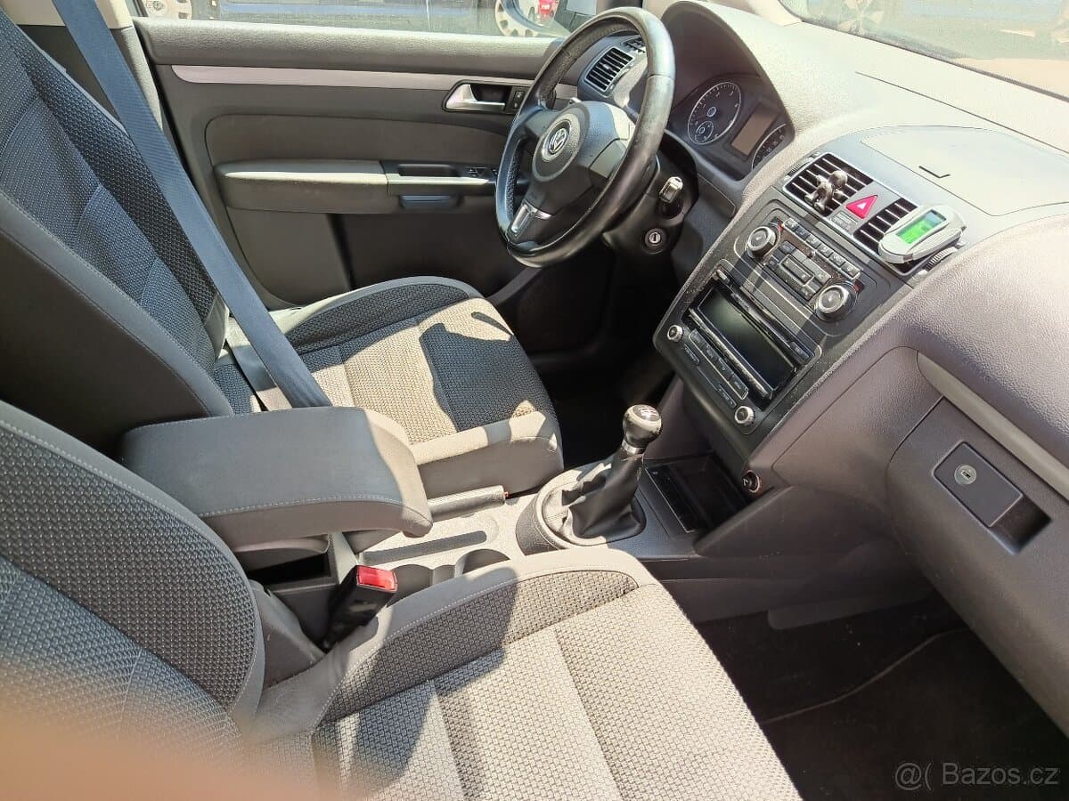 2011 Volkswagen TOURAN