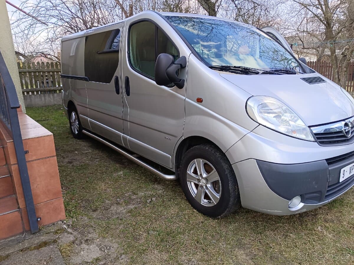 2011 Opel VIVARO