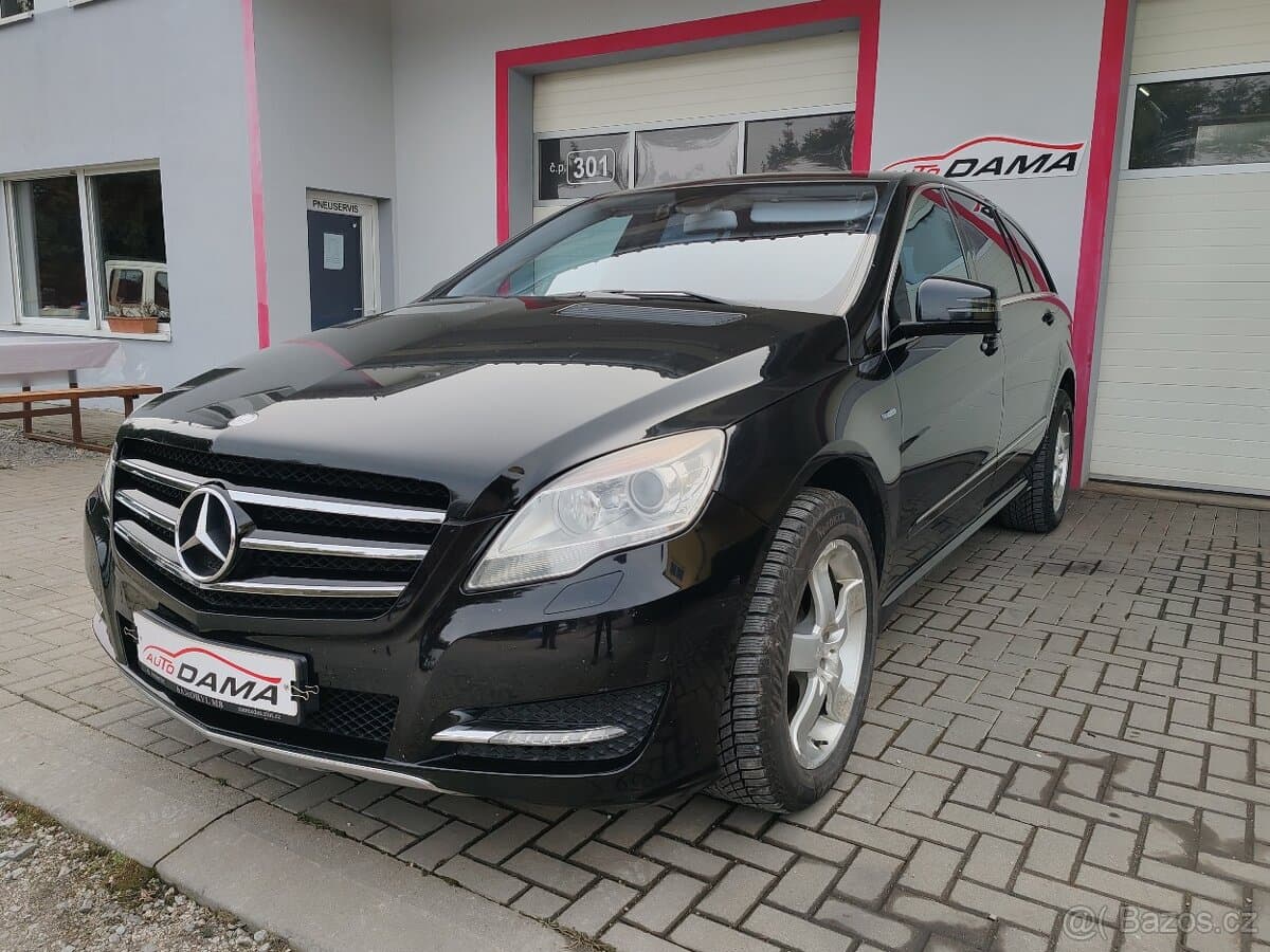 2011 Mercedes-Benz OSTATNÍ