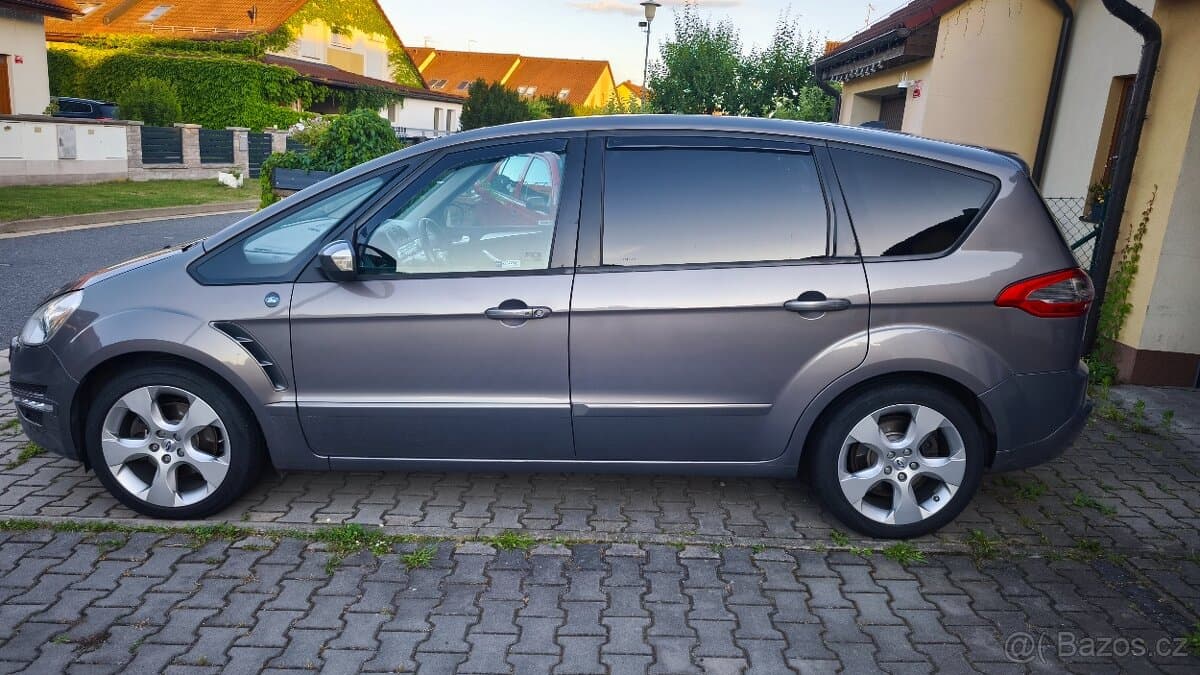 2014 Ford S-MAX