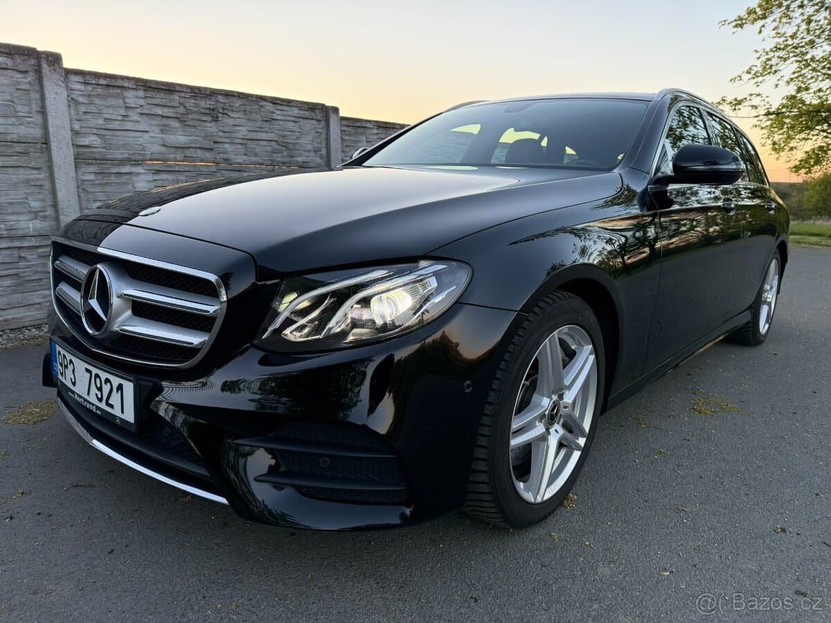 2017 Mercedes-Benz OSTATNÍ