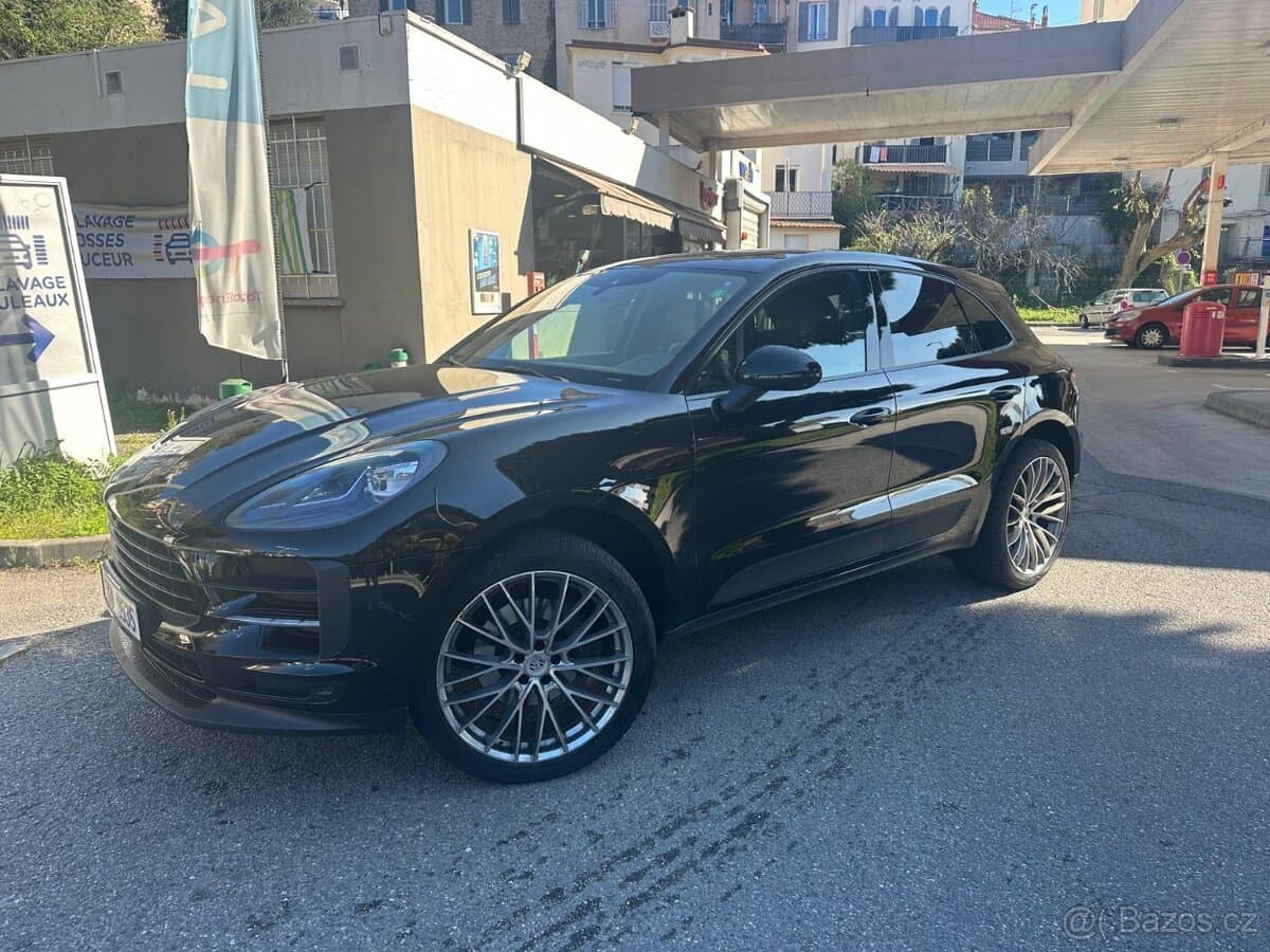 2020 Porsche MACAN