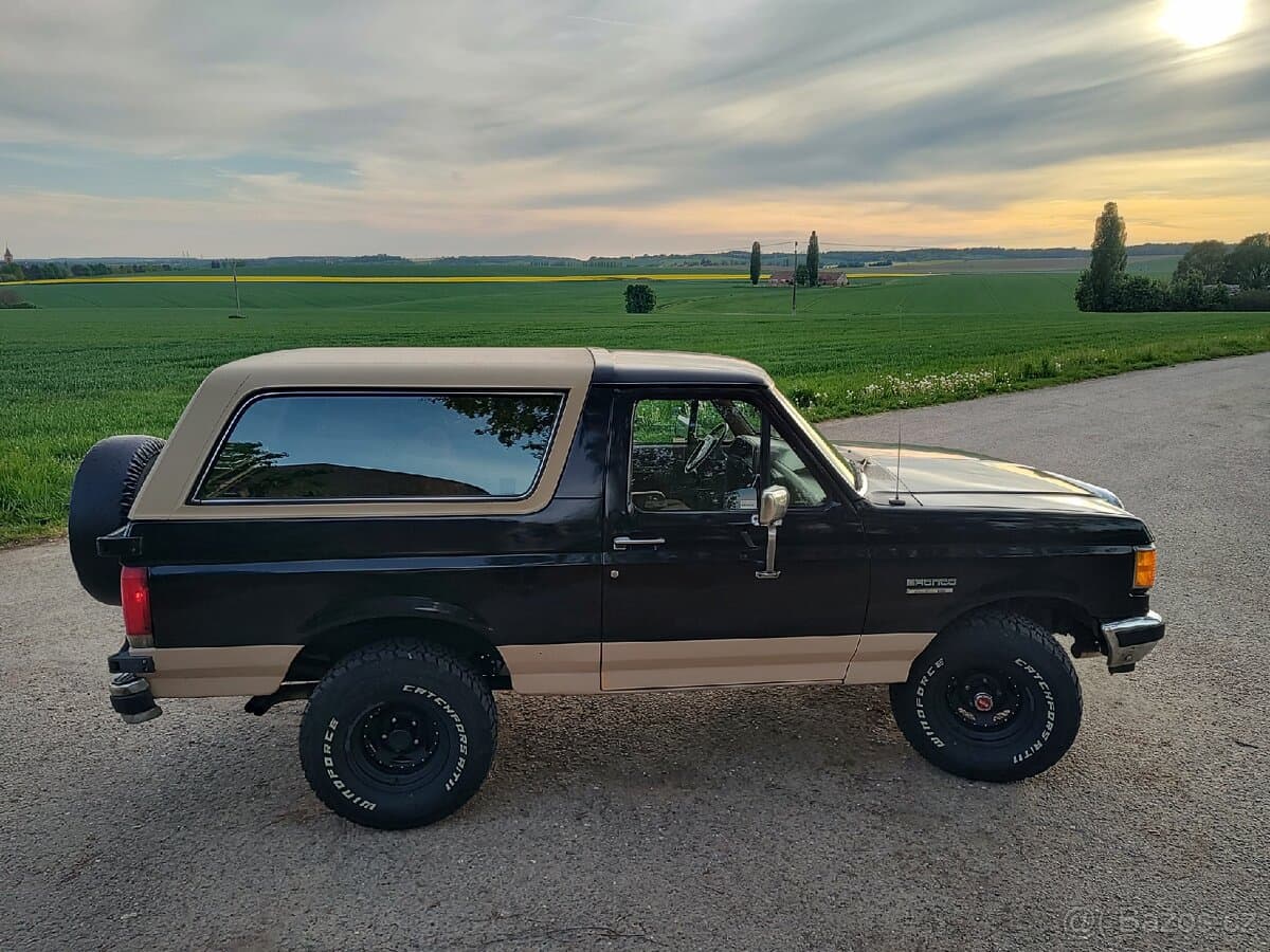 1990 Ford BRONCO