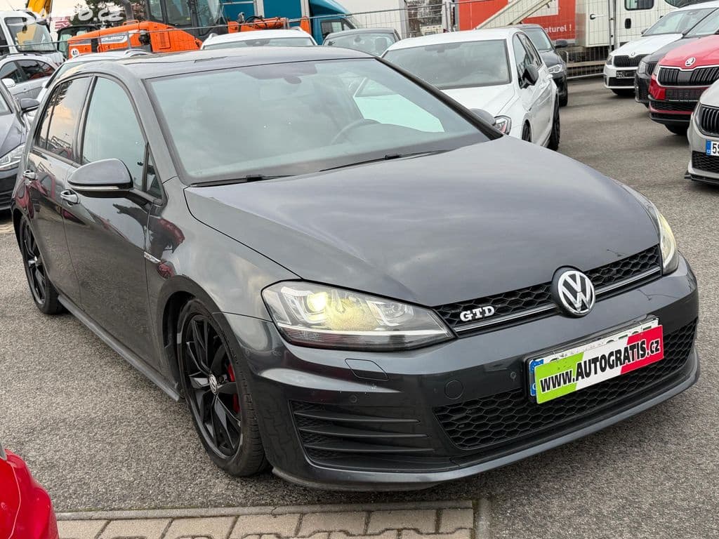 2015 Volkswagen GOLF
