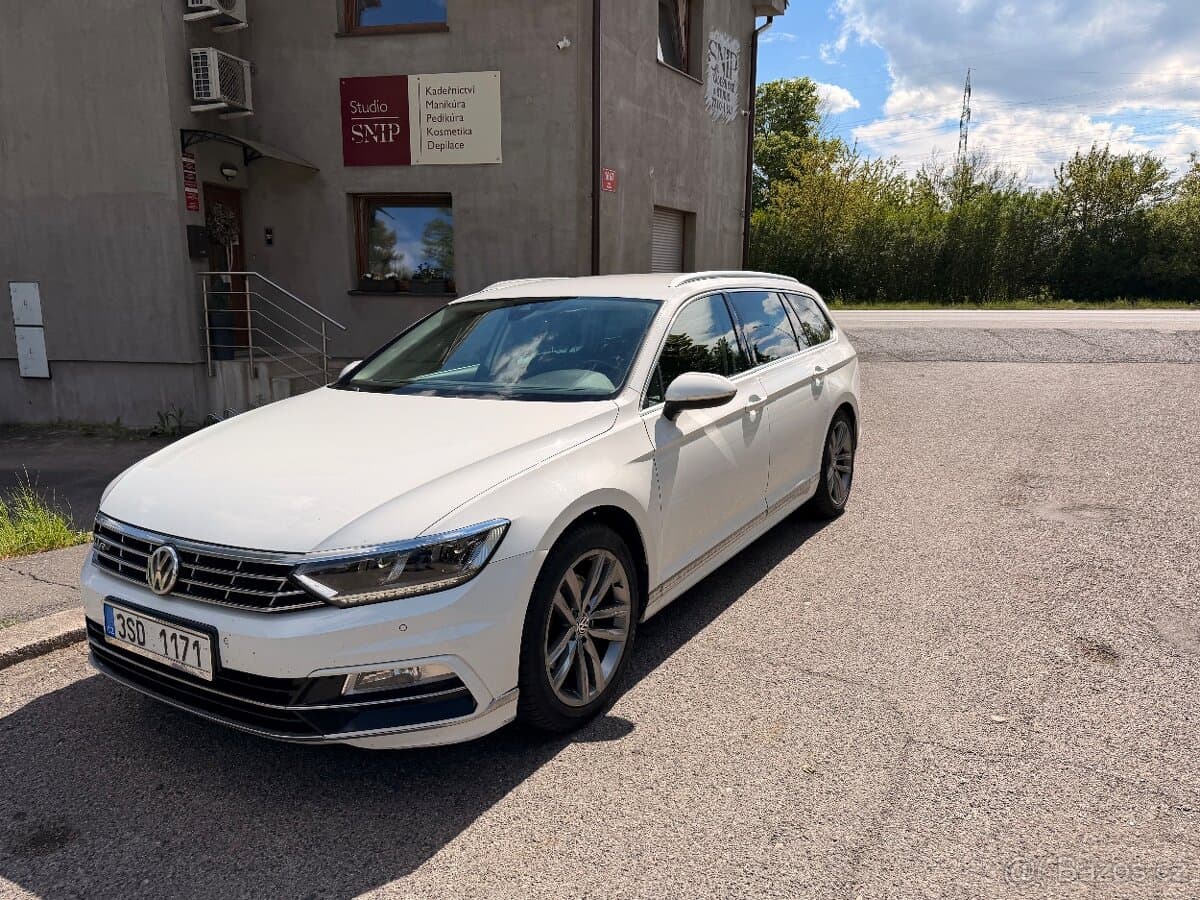 2016 Volkswagen PASSAT