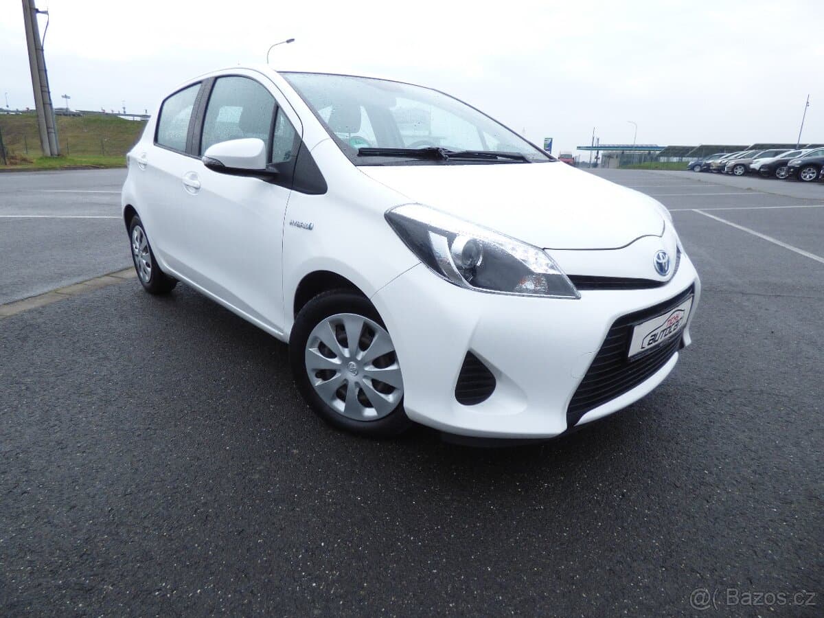 2013 Toyota YARIS