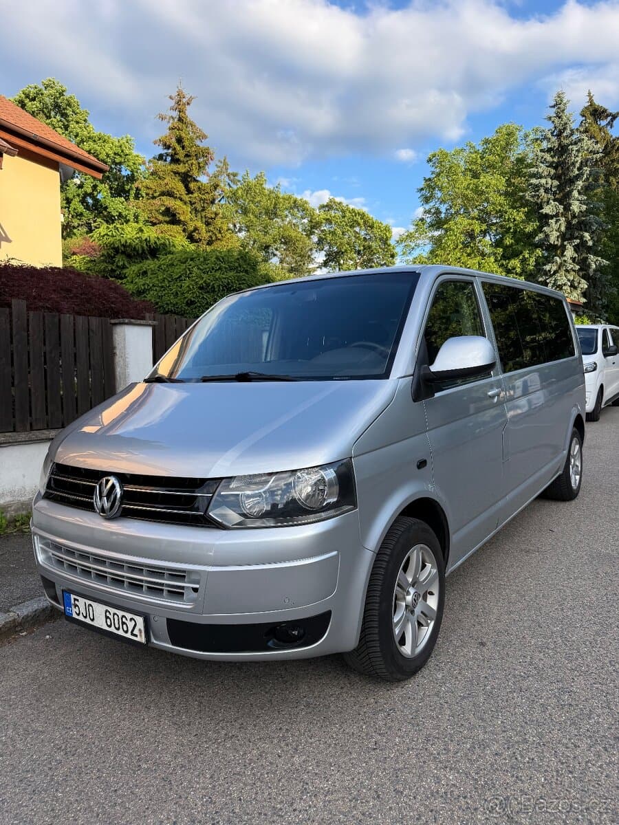 2010 Volkswagen CARAVELLE