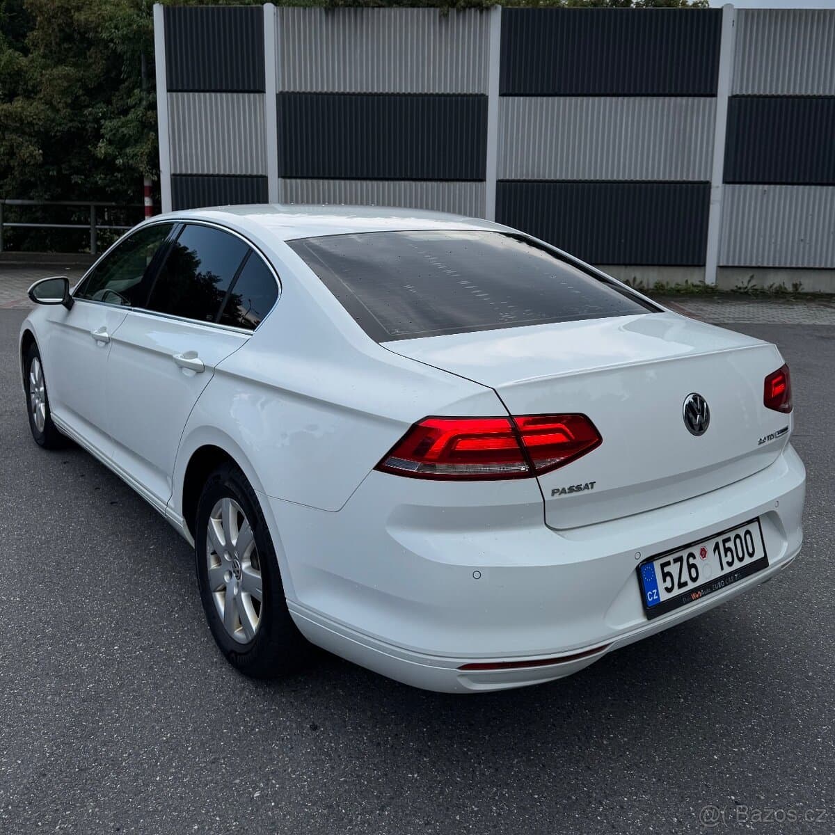 2015 Volkswagen PASSAT
