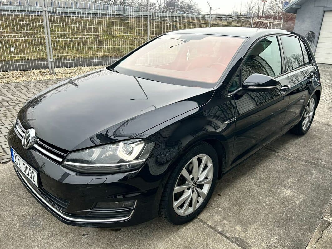 2015 Volkswagen GOLF