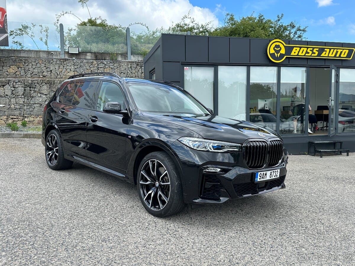 2022 BMW X7