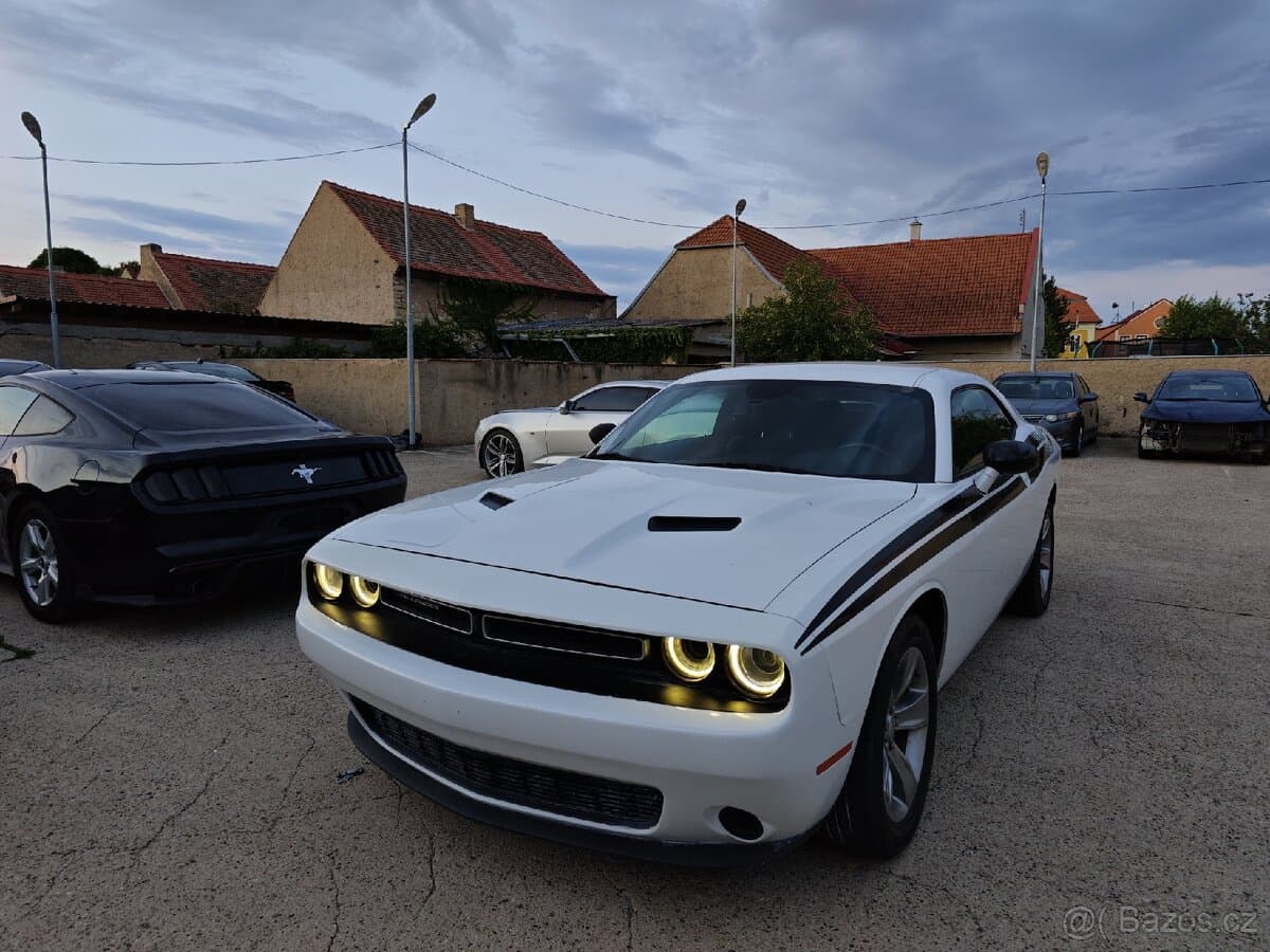 2016 Dodge CHALLENGER