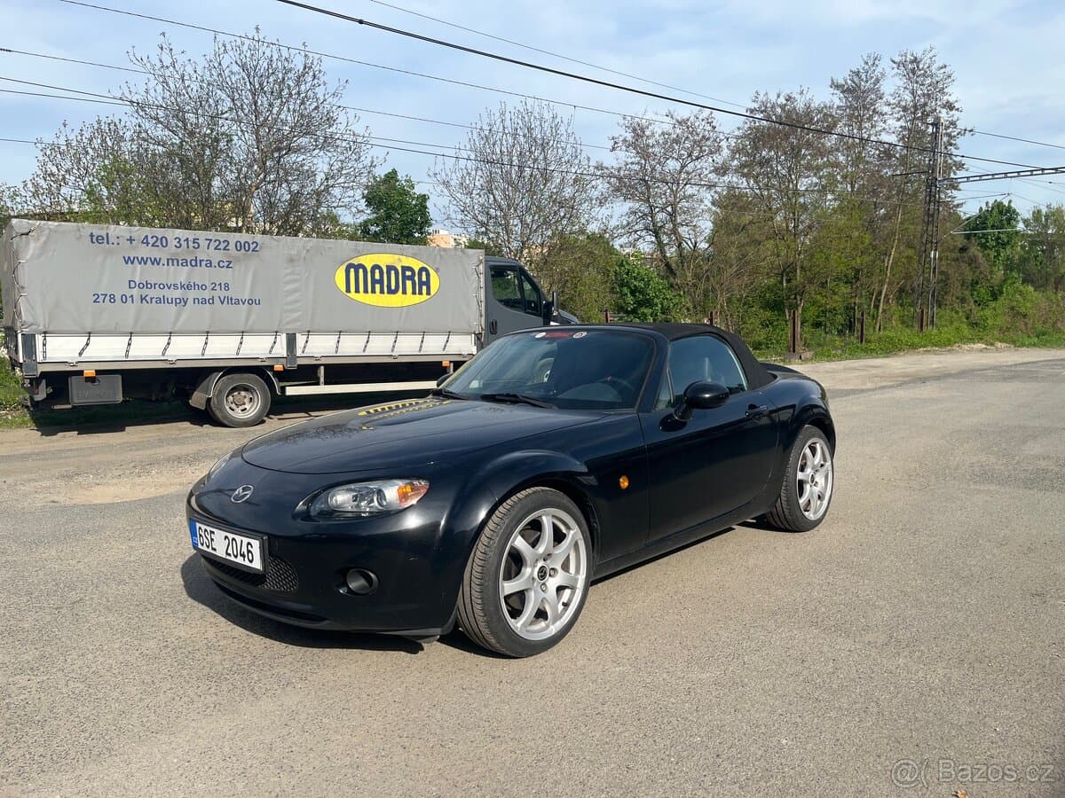 2006 Mazda 5