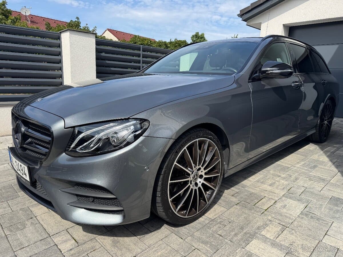 2017 Mercedes-Benz OSTATNÍ