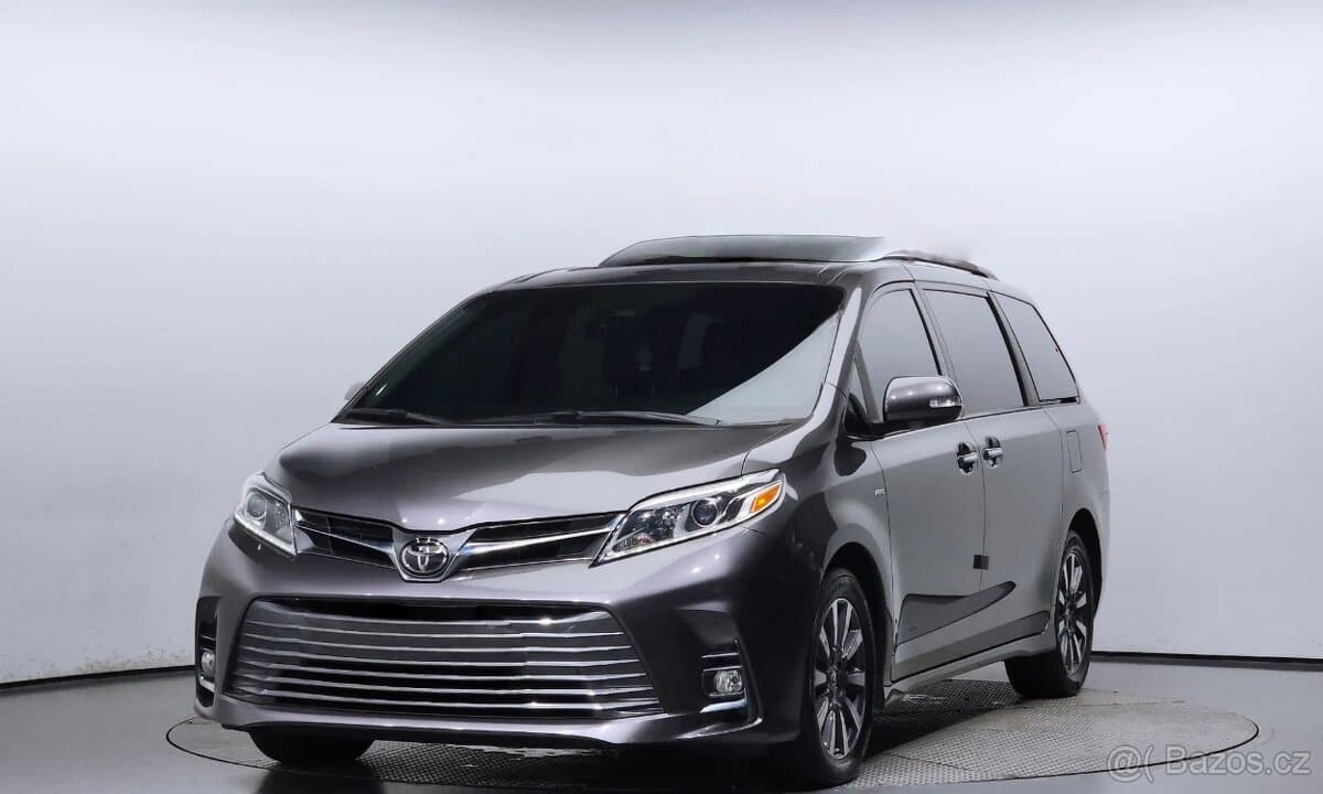 2018 Toyota SIENNA