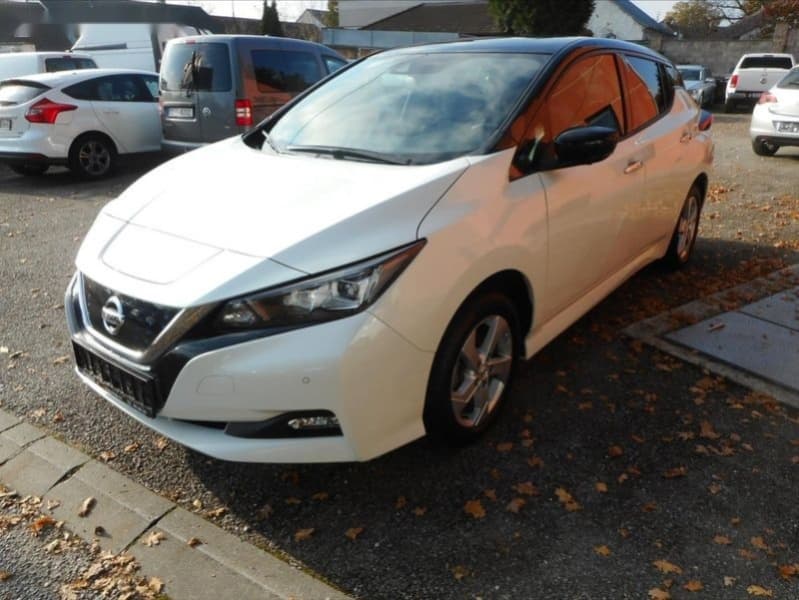 2021 Nissan LEAF