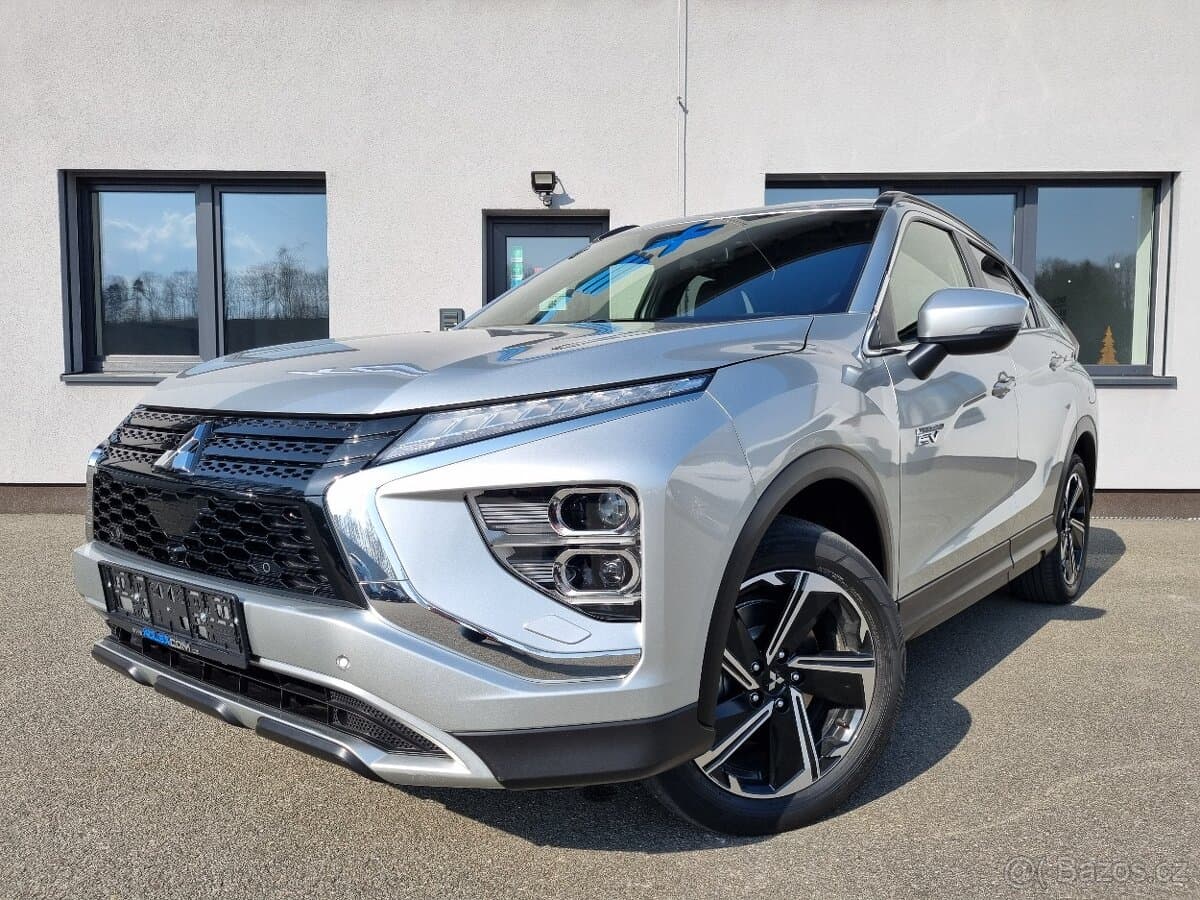 2022 Mitsubishi OSTATNÍ