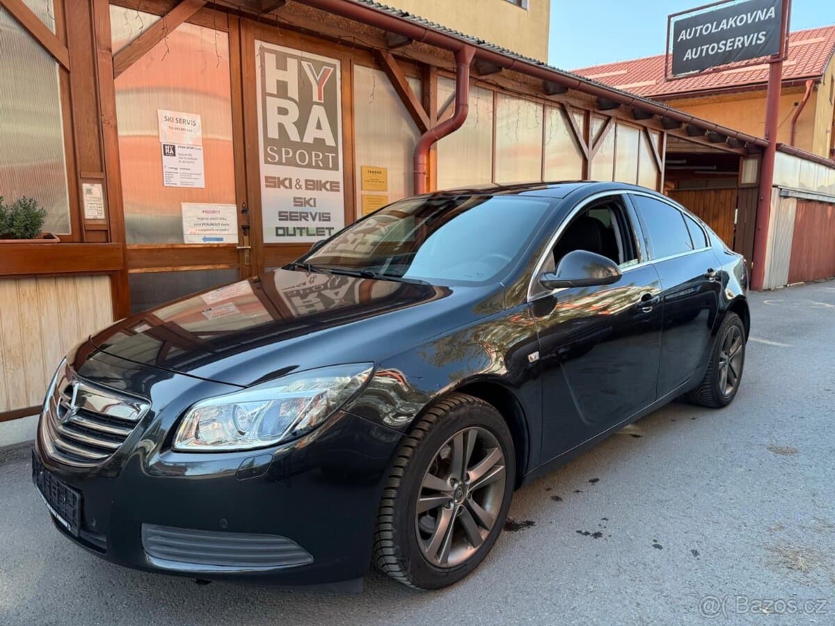 2010 Opel INSIGNIA