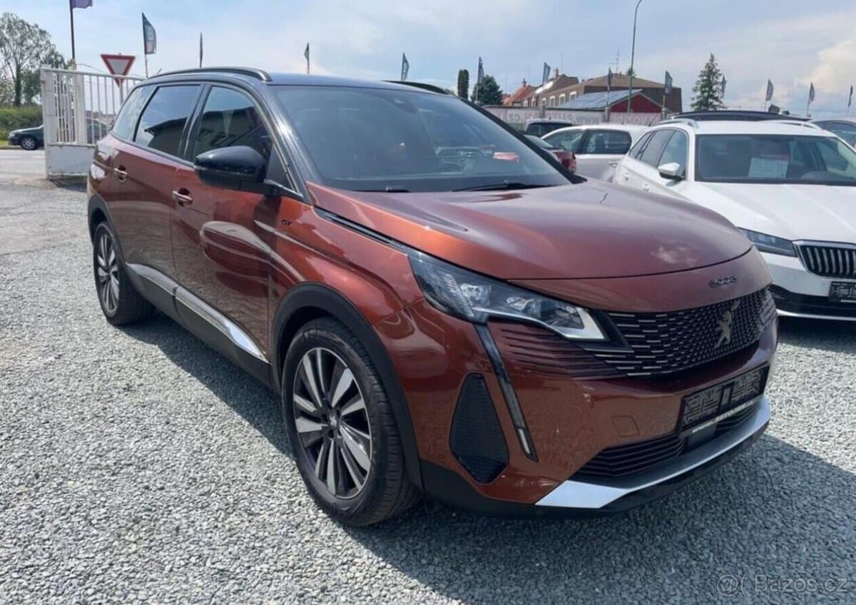 2022 Peugeot 5008