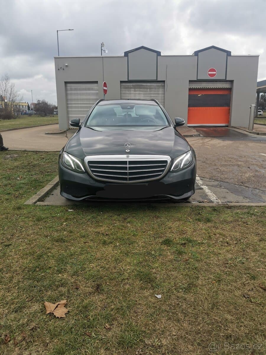2019 Mercedes-Benz OSTATNÍ