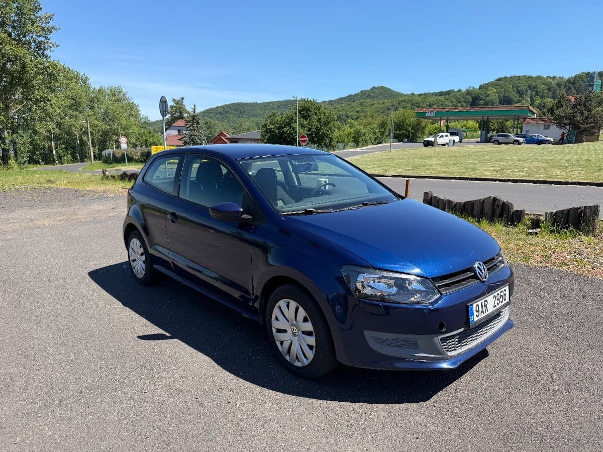 2010 Volkswagen POLO