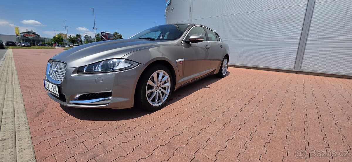 2012 Jaguar XF