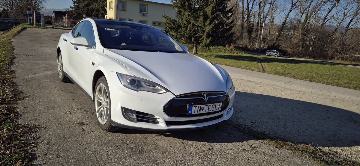 2014 Tesla OSTATNÍ