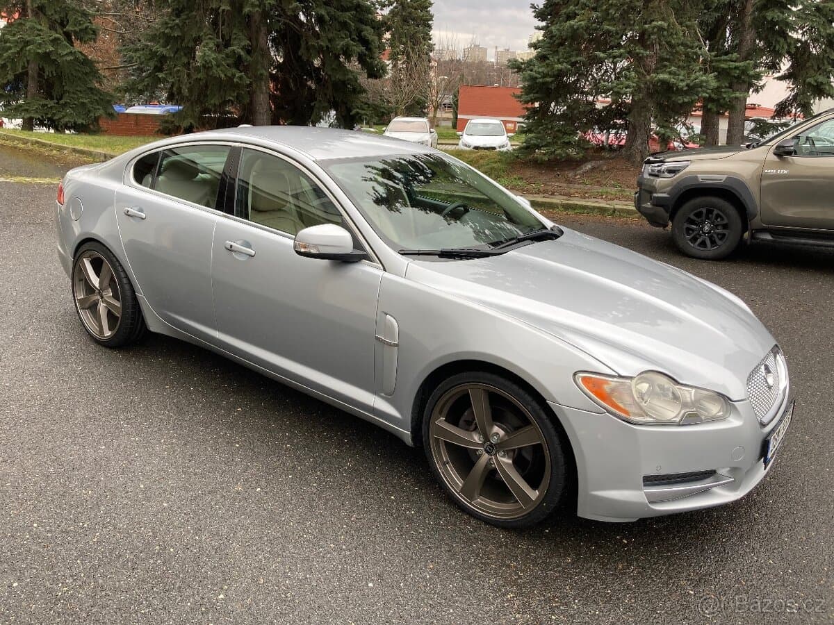 2009 Jaguar XF