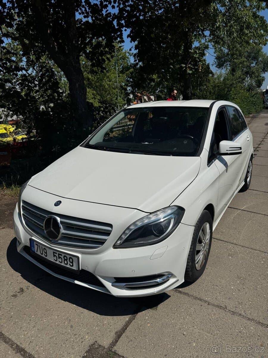 2012 Mercedes-Benz OSTATNÍ