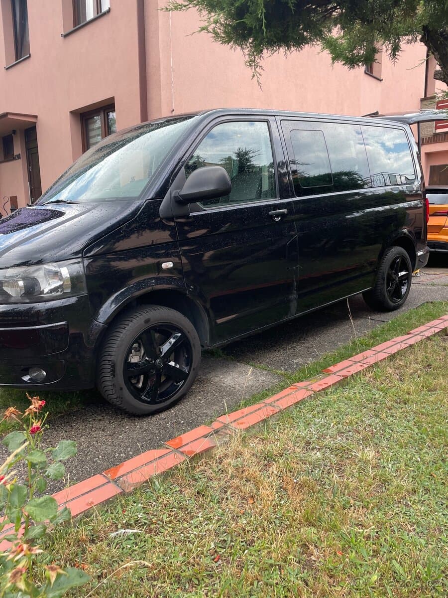 2011 Volkswagen MULTIVAN