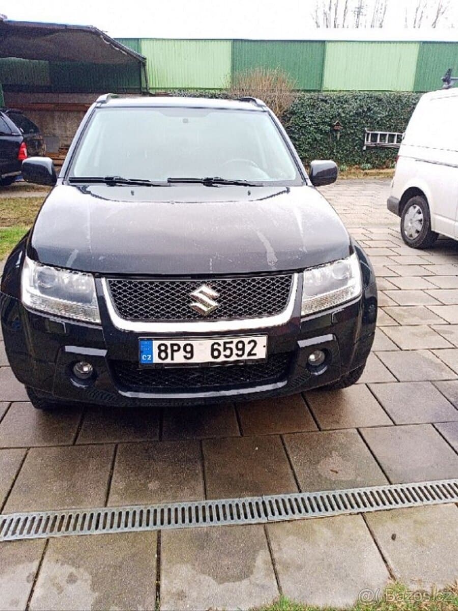 Suzuki GRAND