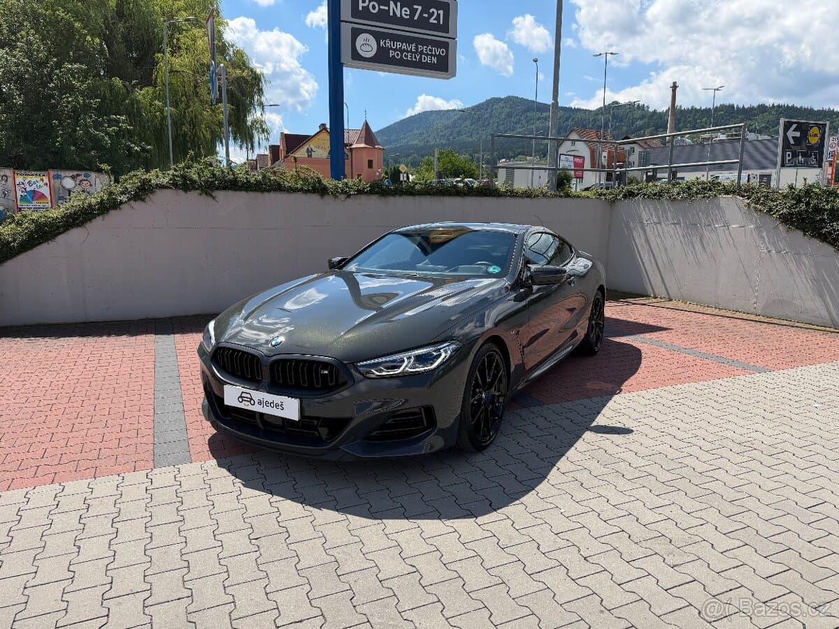 2025 BMW M8
