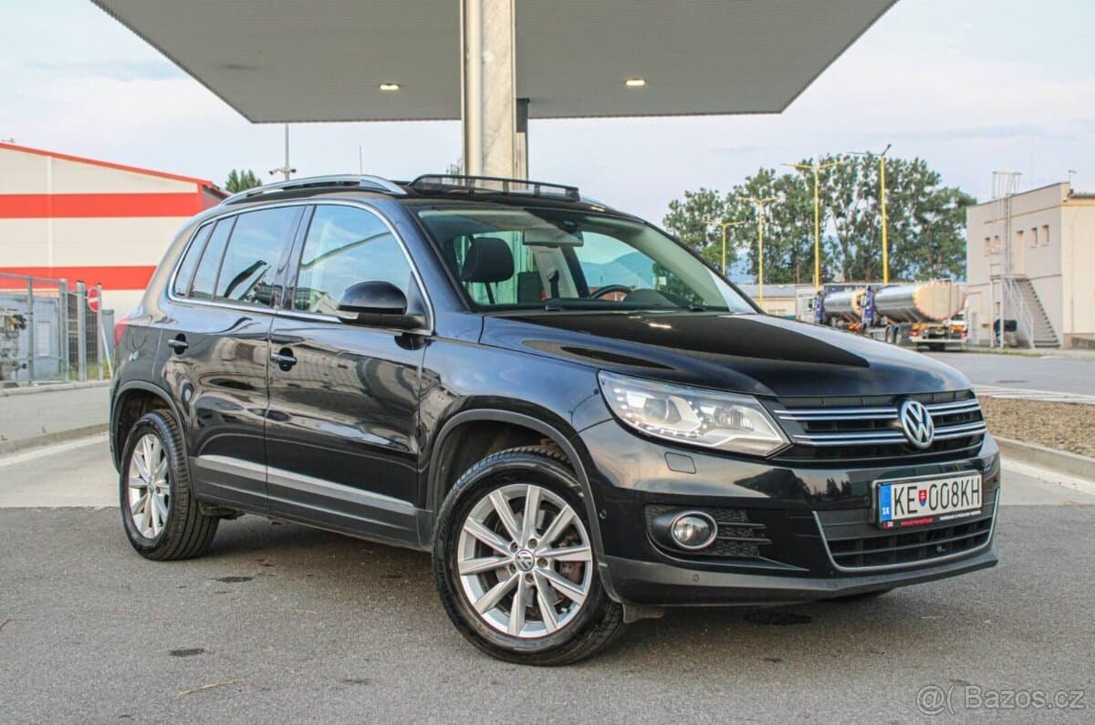 2012 Volkswagen TIGUAN