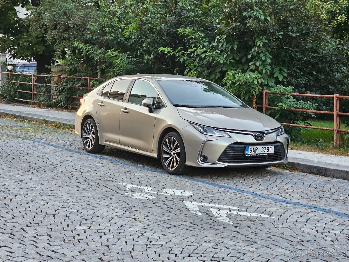 2023 Toyota COROLLA