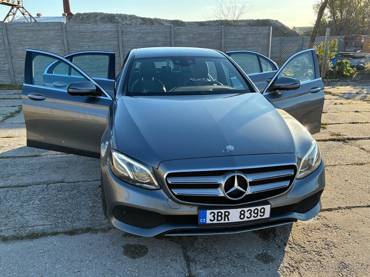 2017 Mercedes-Benz OSTATNÍ