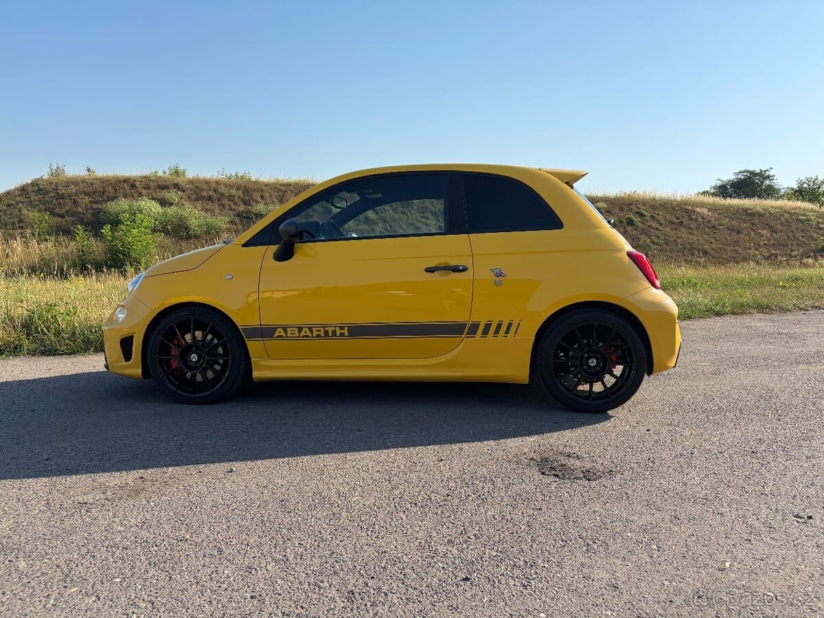 2017 Abarth 595