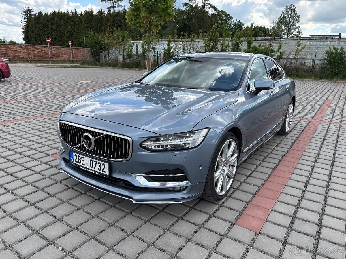2016 Volvo S90