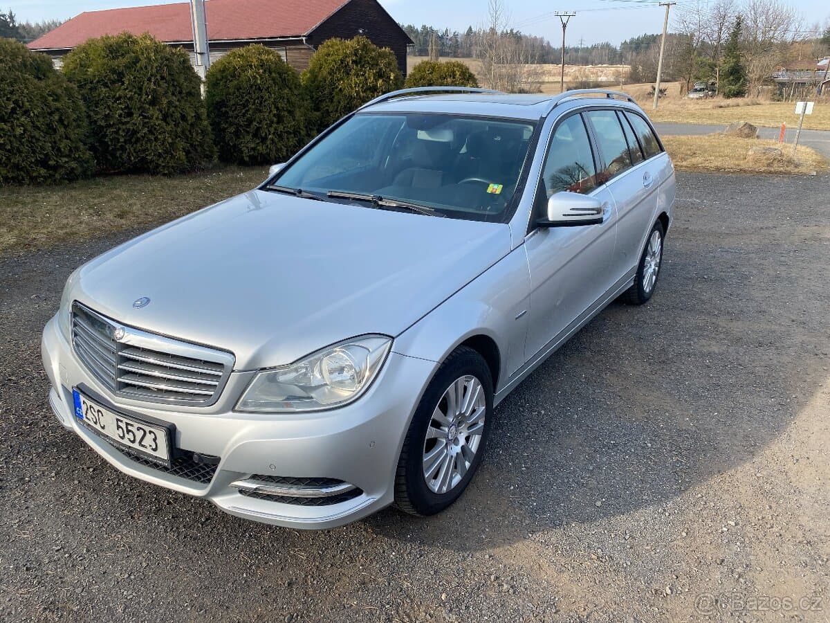 2012 Mercedes-Benz OSTATNÍ