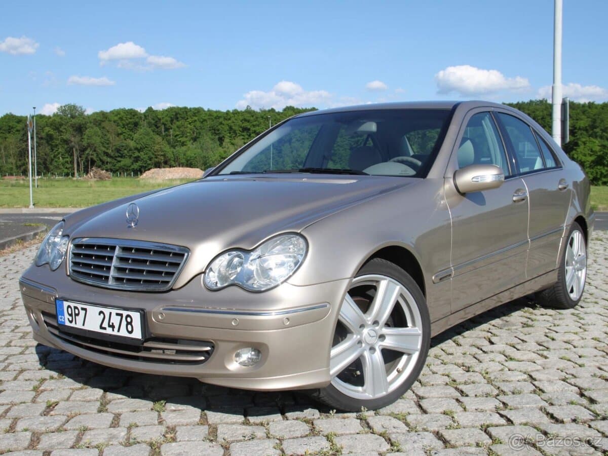 2004 Mercedes-Benz OSTATNÍ