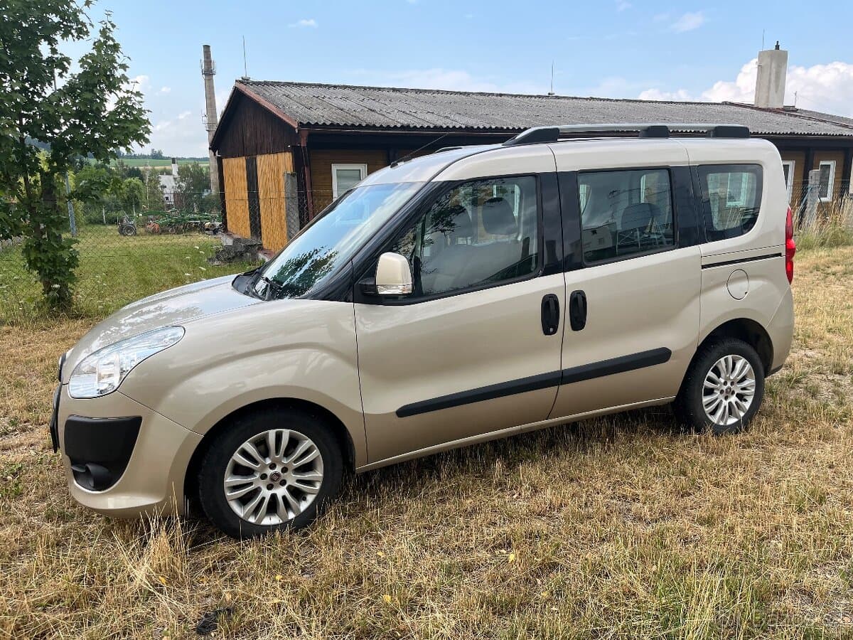 2012 Fiat DOBLO