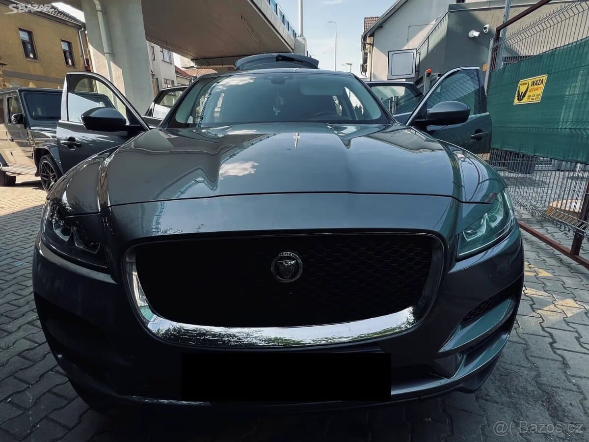 2019 Jaguar F-PACE